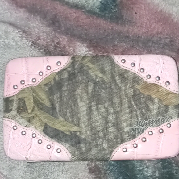 Mossy Oak obsession  flat clutch/tote - Picture 1 of 5